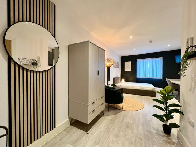 Studio for rent in Haddon, East Midlands