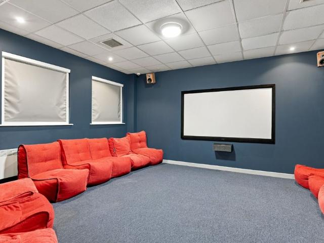 Studio for rent in Bishophill, York