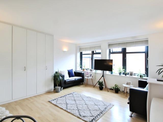 Studio for rent in Woodhouse, West Yorkshire