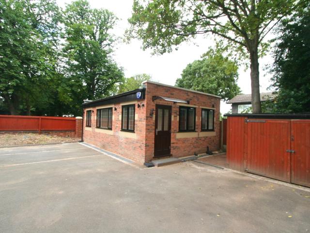 Studio for rent in Castle Bromwich, West Midlands