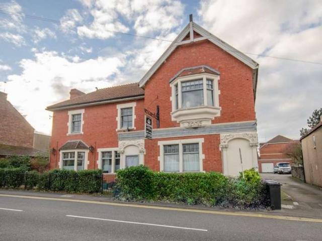 Studio for sale in Kingswood, South Gloucestershire
