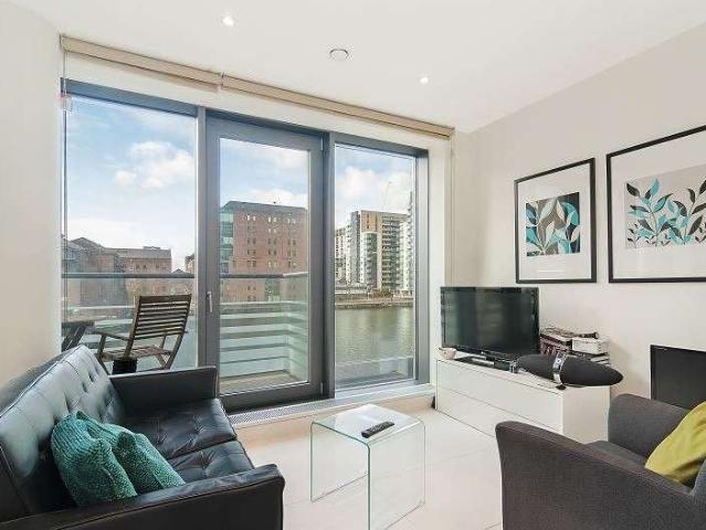 Studio for sale in Isle Of Dogs, Greater London