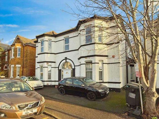 Studio for sale in Springbourne, Bournemouth