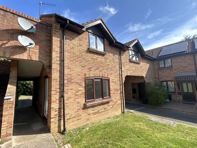 Studio for rent in Hayes, Hillingdon