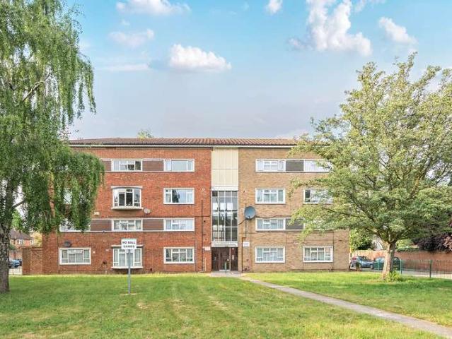 Studio for sale in West Drayton, West Drayton