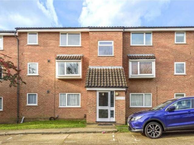 Studio for sale in Uxbridge, Ickenham