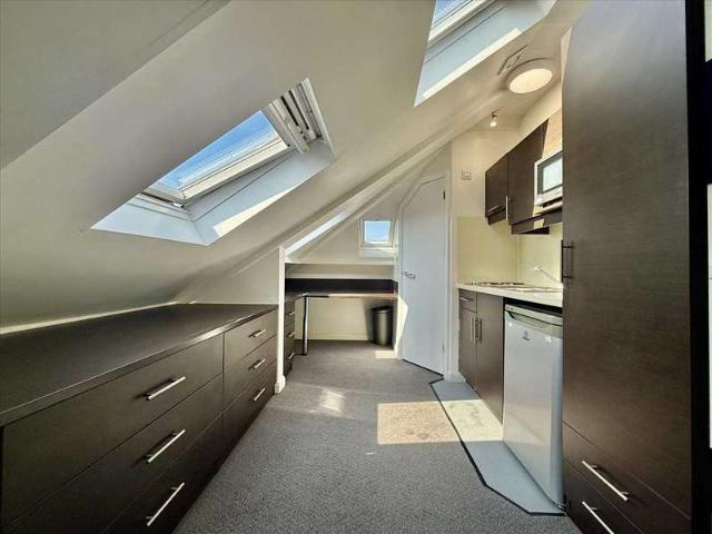 Studio for rent in Greenbank, Mount Wise