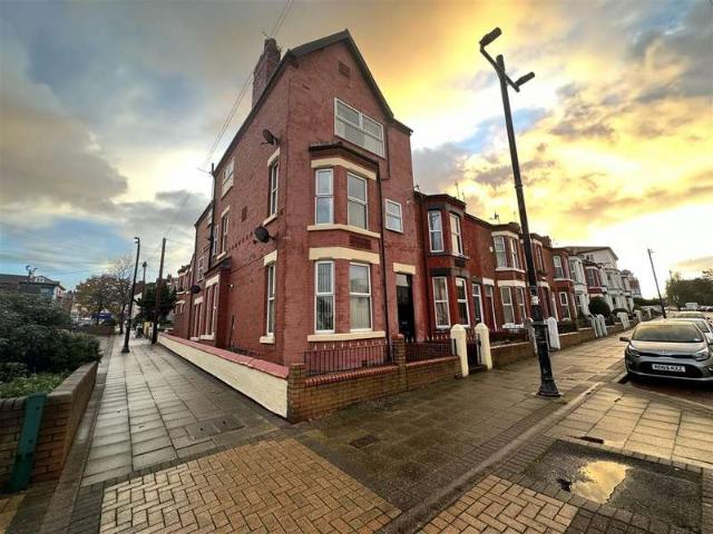 Studio for rent in New Brighton, Liscard