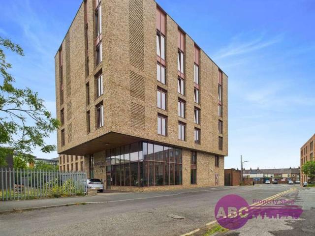 Studio for sale in Newtown, Two Mills