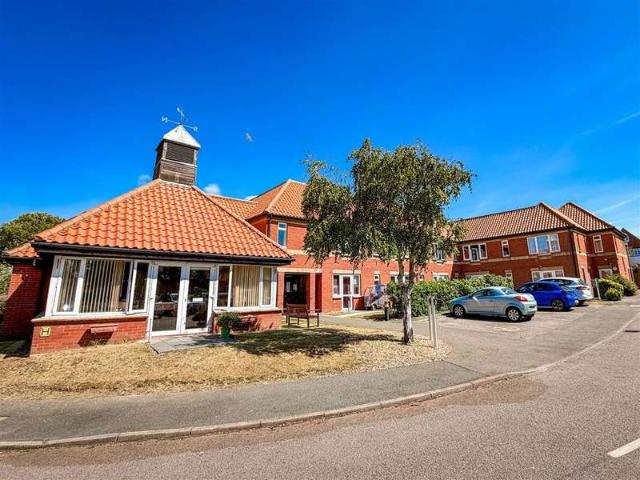 Studio for sale in Holland-on-Sea, Dale Hill