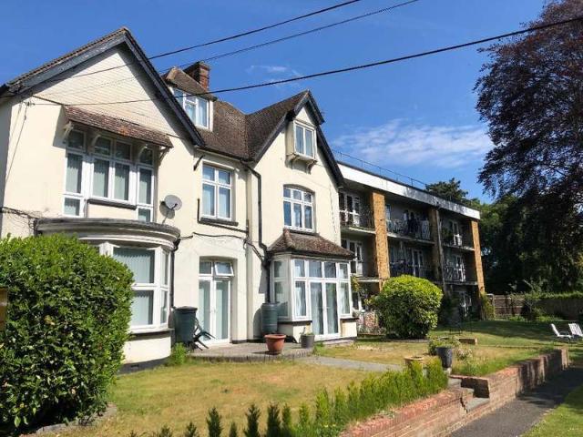 Studio for rent in Orpington, Crofton