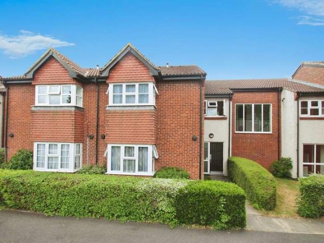 Studio for rent in Uxbridge, Yiewsley