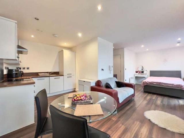 Studio for sale in South Yorkshire