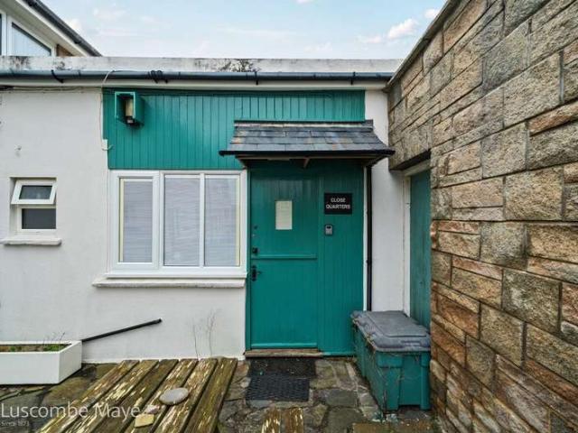 Studio for sale in Strode, Devon