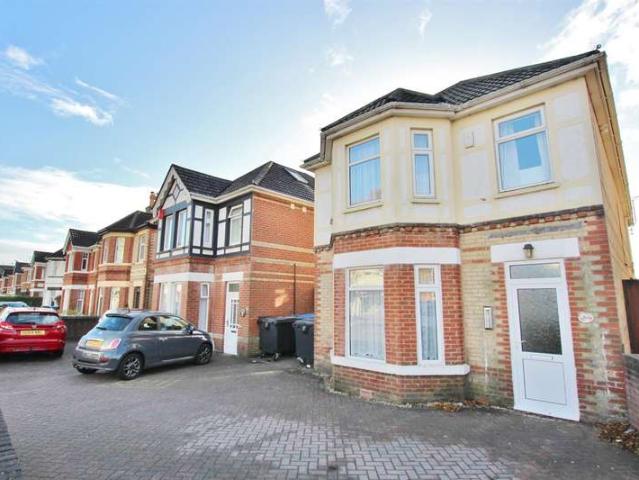 Studio for rent in Branksome, Poole