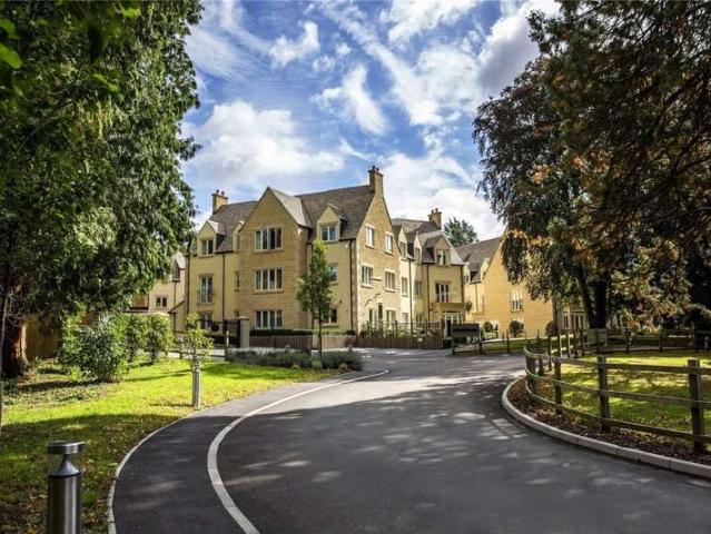 Studio for rent in Fossebridge, Gloucestershire