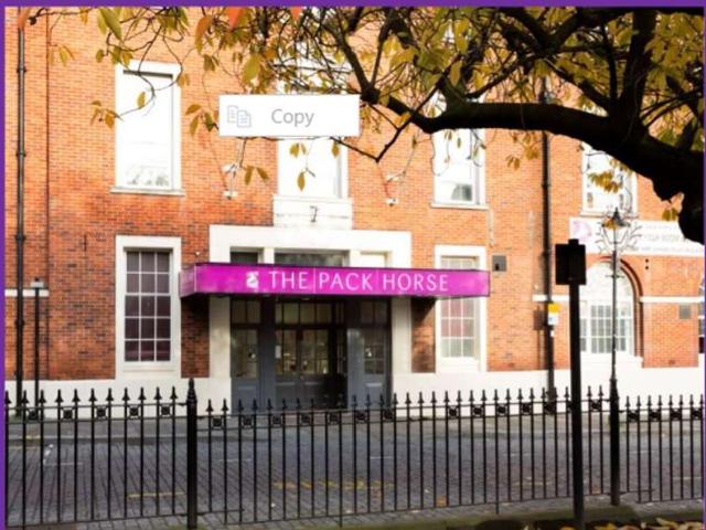 Studio for sale in The Haulgh, Lee Bank