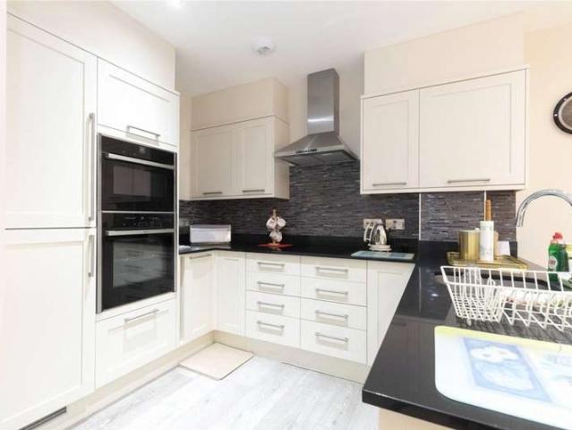 Studio for rent in Fossebridge, Gloucestershire