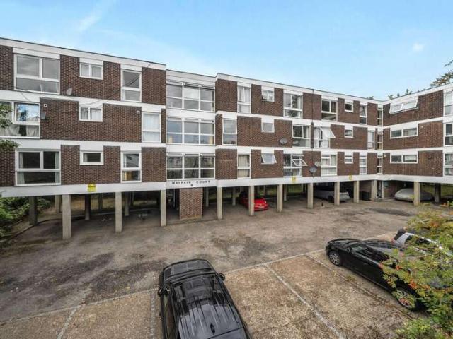 Studio for sale in London Borough of Bromley, Greater London