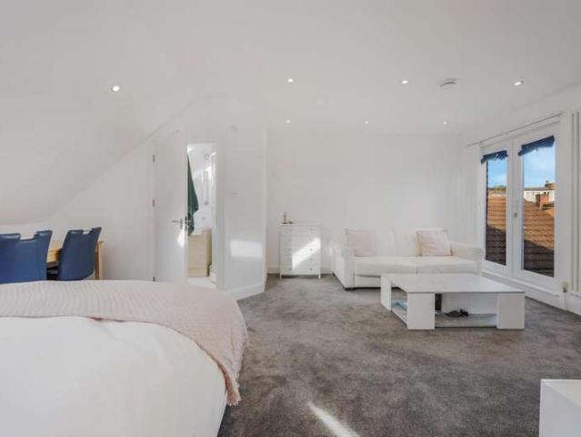 Studio for sale in West Hendon, The Hyde