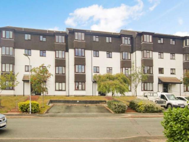 Studio for sale in Mount Wise