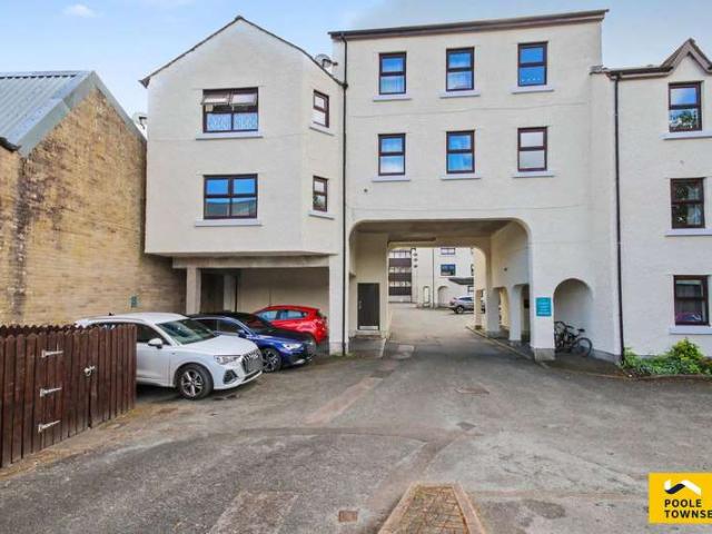 Studio for sale in Flookburgh
