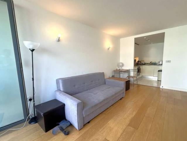 Studio for rent in Hayes, Greater London