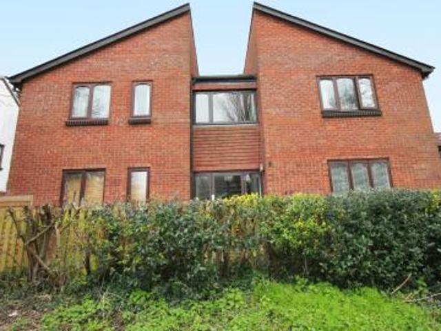Apartment for rent in Cliff Hill, Green Close