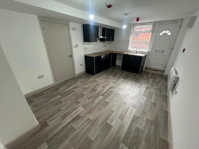 Studio for rent in Beamhurst, Staffordshire