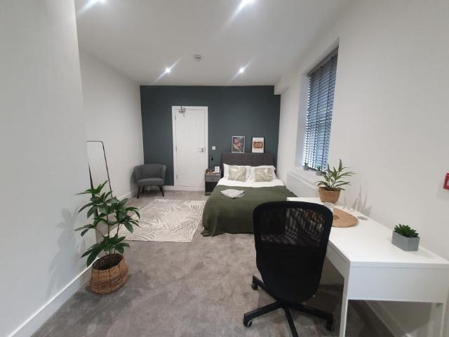 Studio for rent in Alvaston, East Midlands