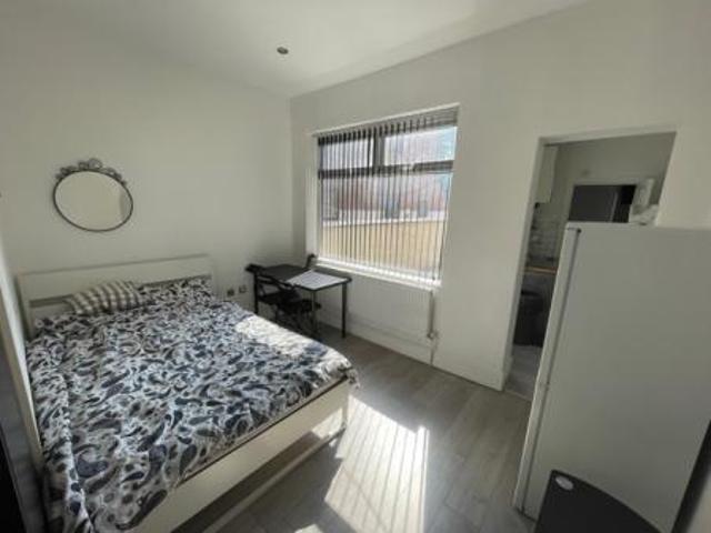 Apartment for rent in Spon End, West Midlands