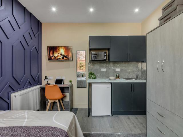 Studio for rent in Spon End, West Midlands