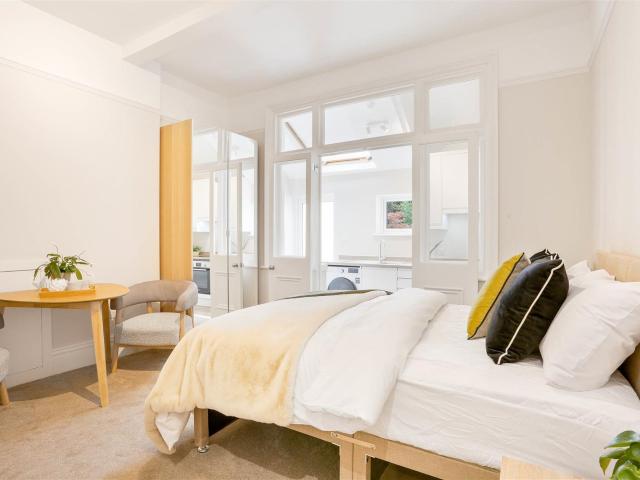 Studio for rent in Wallington, Greater London