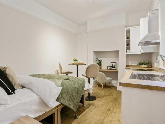 Studio for rent in Wallington, Isle Of Man