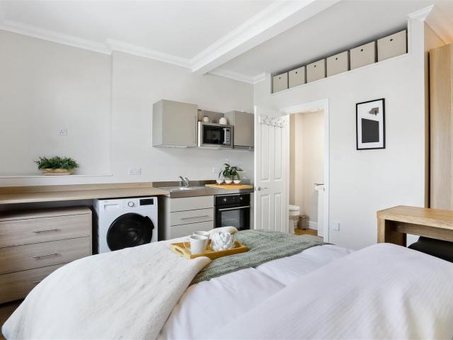 Studio for rent in Wallington, Greater London