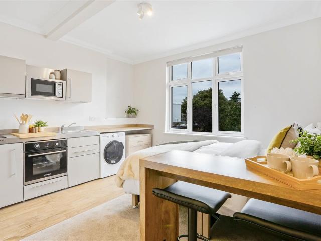 Studio for rent in Wallington, Greater London