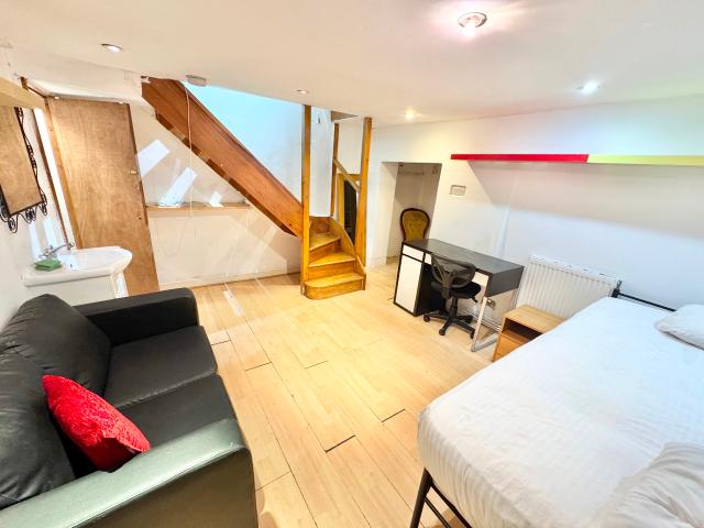 Studio for rent in Finsbury Park, Greater London