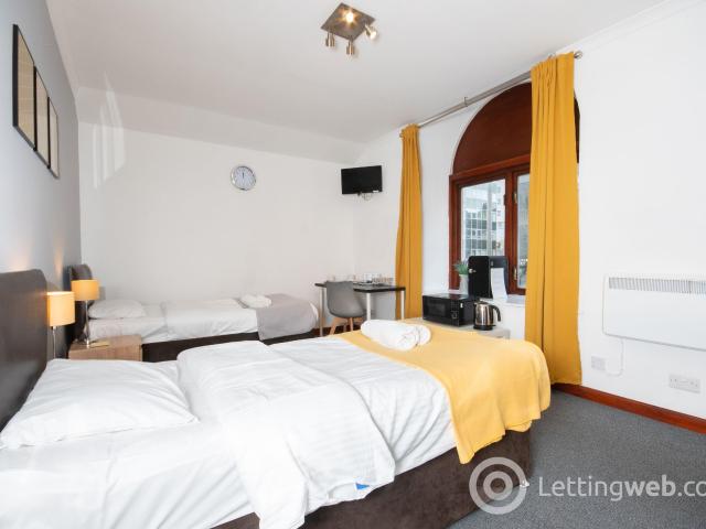 Studio for rent in City Centre, Ballindoch