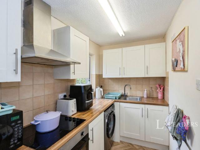 Studio for rent in Spring Vale, Hampshire
