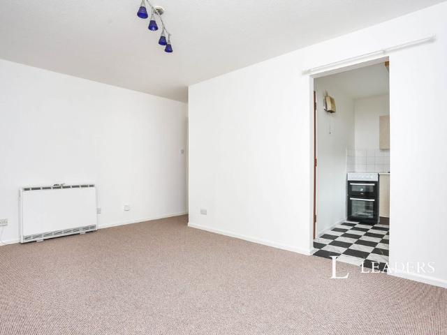 Studio for rent in Barholm, Lincolnshire