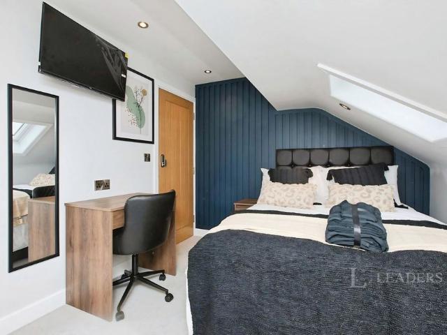 Studio for rent in Gedling
