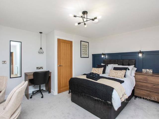 Studio for rent in Gedling