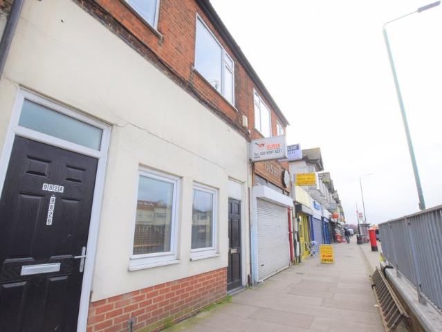 Studio for rent in Newbury Park, Greater London