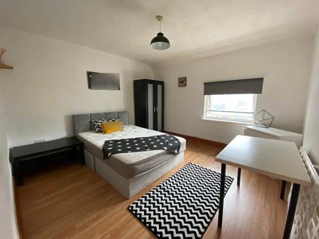 Apartment for rent in St Matthew's, Old Wharf