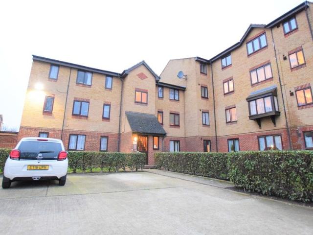 Studio for rent in Dagenham, Greater London