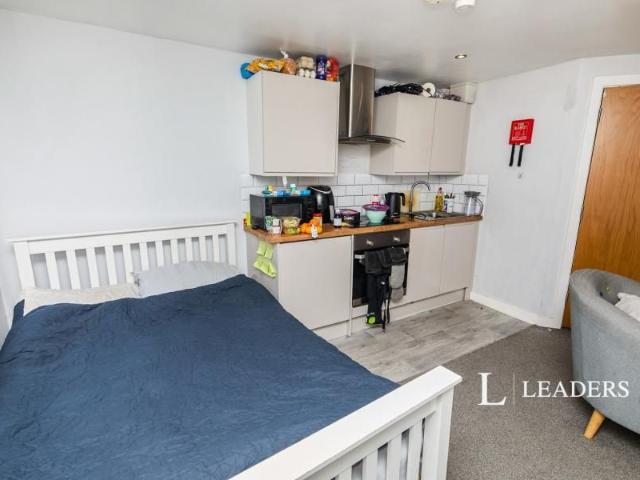 Studio for rent in Cathedral Quarter, Derby