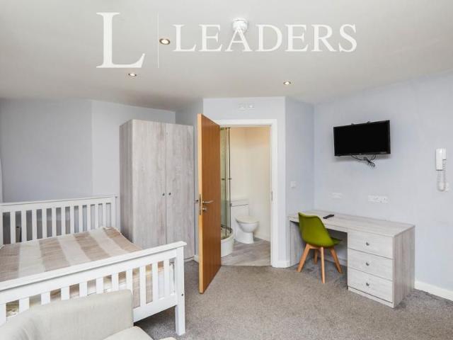 Studio for rent in Cathedral Quarter, Derby