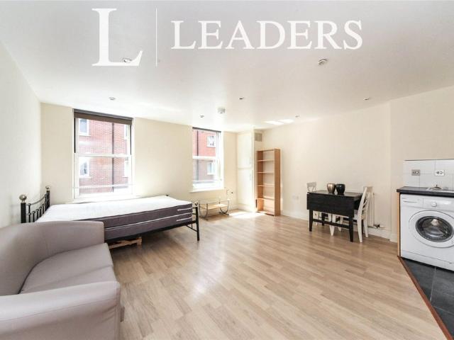 Studio for rent in Spring Park, Luton