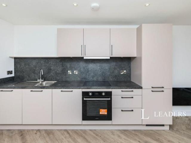 Studio for rent in Castleward, Derby