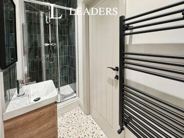 Studio for rent in Potters Corner, East Midlands